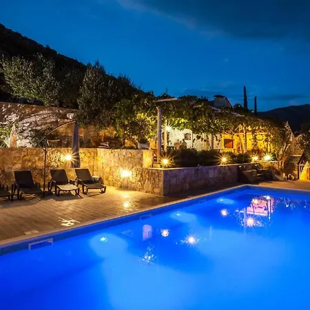 別荘 Ferienhaus Fuer 4 Personen 1 Kind Ca 85 Qm In Stankovic Bei Orebic, Dalmatien Sueddalmatien