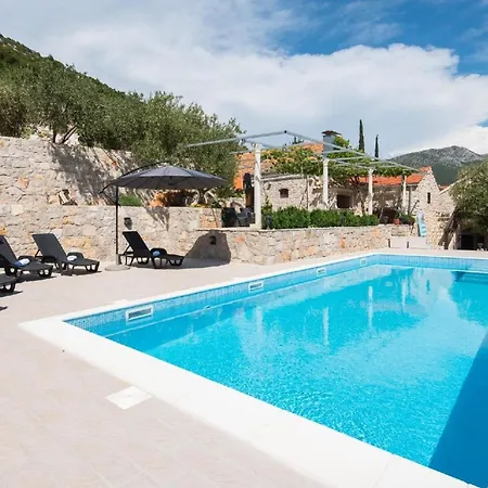 Ferienhaus Fuer 4 Personen 1 Kind Ca 85 Qm In Stankovic Bei Orebic, Dalmatien Sueddalmatien