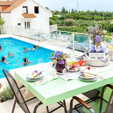 Ferienhaus Fuer 4 Personen 1 Kind Ca 85 Qm In Stankovic Bei Orebic, Dalmatien Sueddalmatien * オレビック