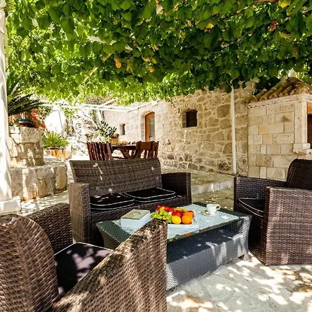 別荘 Ferienhaus Fuer 4 Personen 1 Kind Ca 85 Qm In Stankovic Bei Orebic, Dalmatien Sueddalmatien *
