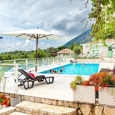 Ferienhaus Fuer 4 Personen 1 Kind Ca 85 Qm In Stankovic Bei Orebic, Dalmatien Sueddalmatien *